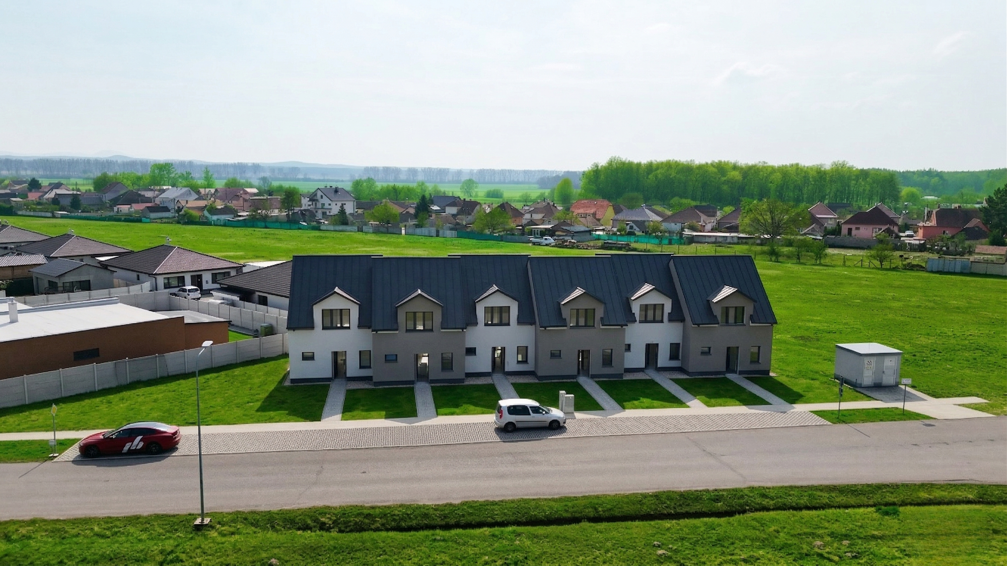 Letecký pohľad na bytový komplex Mezonety Dojč – 6 mezonetov